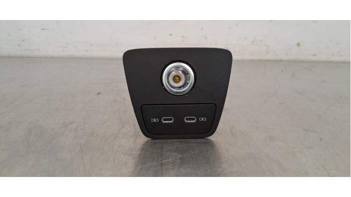 Connexion USB Audi Q4