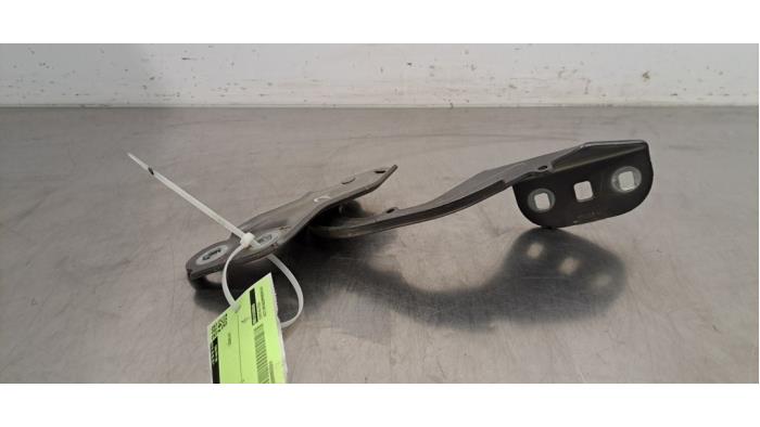 Charnière capot Ford Kuga