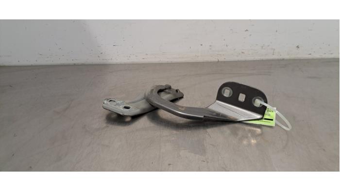 Charnière capot Ford Kuga