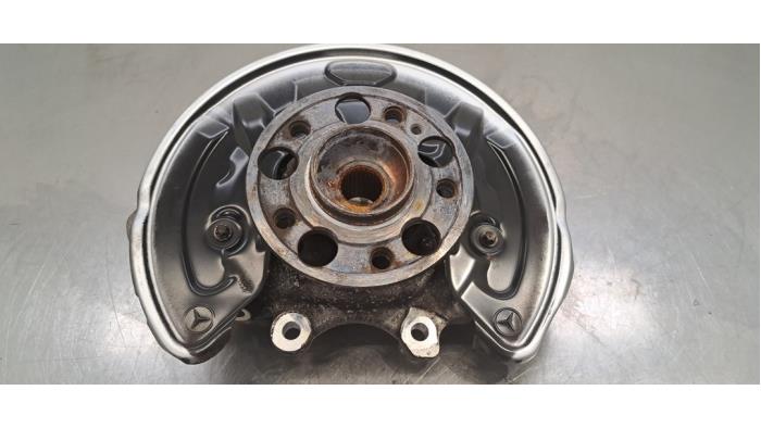 Fusee links-achter Mercedes C-Klasse