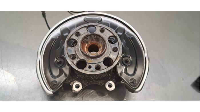 Fusee rechts-achter Mercedes C-Klasse