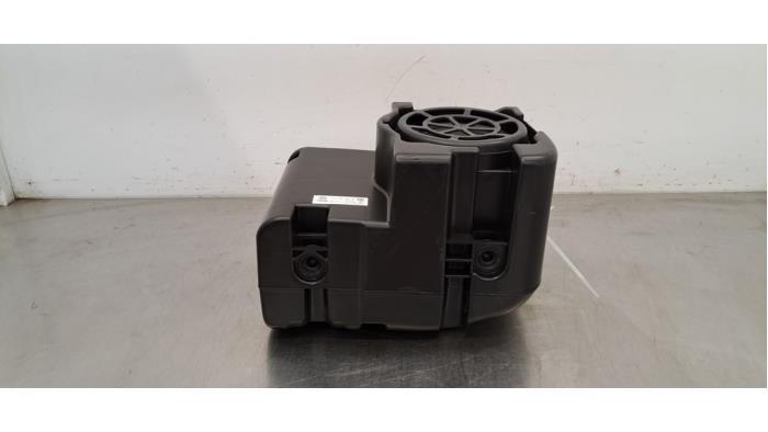 Subwoofer Audi Q4