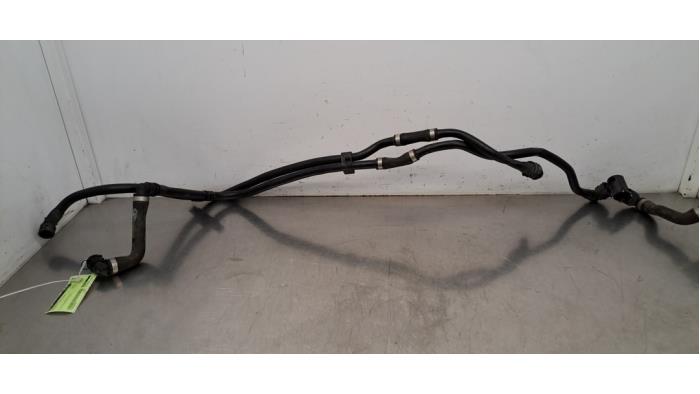 Tuyau radiateur Mercedes C-Klasse
