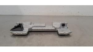 Gebruikte Camera voorzijde Mercedes C Estate (S205) C-300 CDI BlueTEC HYBRID, C-300 h 2.2 16V Prijs € 363,00 Inclusief btw aangeboden door Autohandel Didier