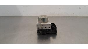 Gebruikte ABS Pomp Toyota Corolla Cross 2.0 VVT-i 16V Hybrid 200 Prijs € 163,35 Inclusief btw aangeboden door Autohandel Didier