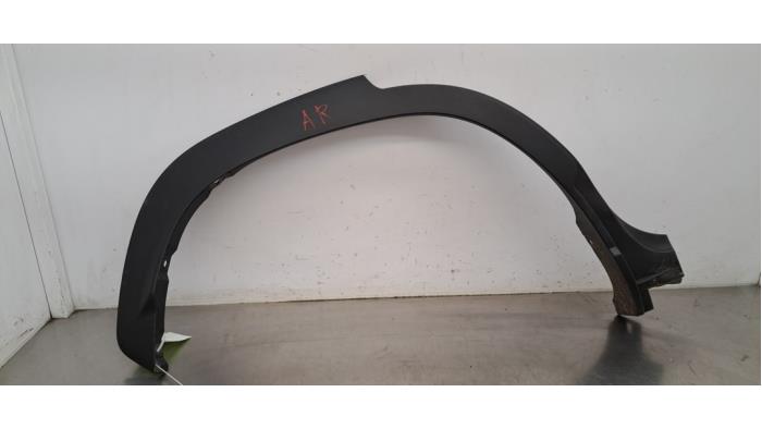 Wielrand achter Toyota Corolla