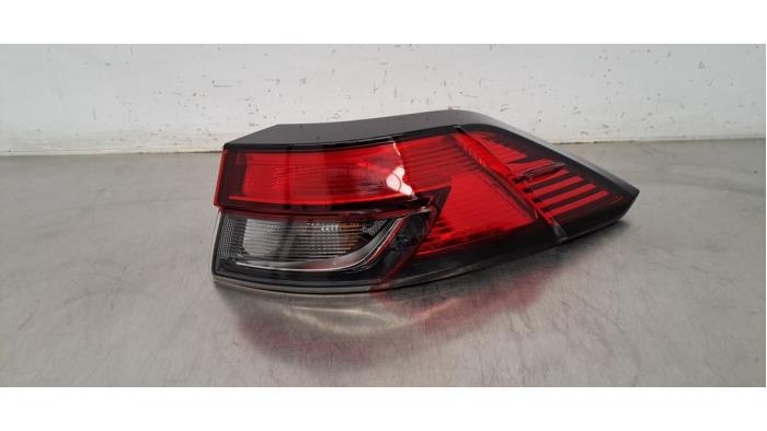 Feu arrière droit Toyota Corolla