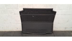 Gebruikte Kofferbak Mat Toyota Corolla Cross 2.0 VVT-i 16V Hybrid 200 Prijs € 90,75 Inclusief btw aangeboden door Autohandel Didier