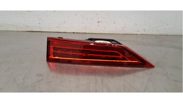 Feu arrière droit Volvo XC60