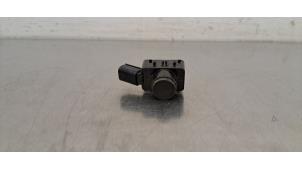 Gebruikte PDC Sensor Toyota Corolla Cross 2.0 VVT-i 16V Hybrid 200 Prijs € 54,45 Inclusief btw aangeboden door Autohandel Didier