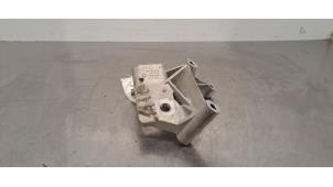 Gebruikte Motorrubber Volvo XC60 II (UZ) 2.0 T8 16V Hybrid AWD Prijs € 42,35 Inclusief btw aangeboden door Autohandel Didier