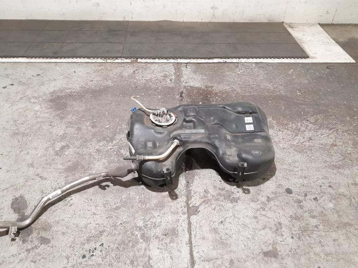 Tank Mercedes A-Klasse