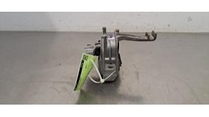 Gebruikte Versnellingsbak Steun Skoda Karoq 1.5 TSI 16V Prijs € 48,40 Inclusief btw aangeboden door Autohandel Didier