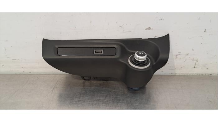 Prise 12 Volts Alfa Romeo Giulia
