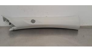 Gebruikte Stijl rechts-voor Citroen C4 X (BD/BE/BF) 1.2 Hybrid 136 Prijs € 36,30 Inclusief btw aangeboden door Autohandel Didier