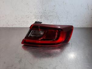 Gebruikte Achterlicht rechts Renault Arkana (RJLL) 1.6 E-Tech 145 16V Prijs € 332,75 Inclusief btw aangeboden door Autohandel Didier