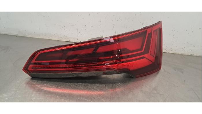 Dešinysis galinis žibintas Audi Q5