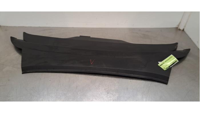 Plaque de protection divers Porsche Taycan