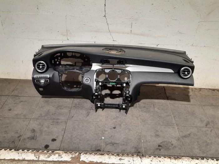 Dashboard Mercedes GLC-Klasse