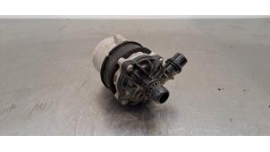 Gebruikte Extra waterpomp Mercedes EQC (N293) 400 4-Matic Prijs € 102,85 Inclusief btw aangeboden door Autohandel Didier