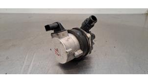 Gebruikte Extra waterpomp Mercedes EQC (N293) 400 4-Matic Prijs € 102,85 Inclusief btw aangeboden door Autohandel Didier