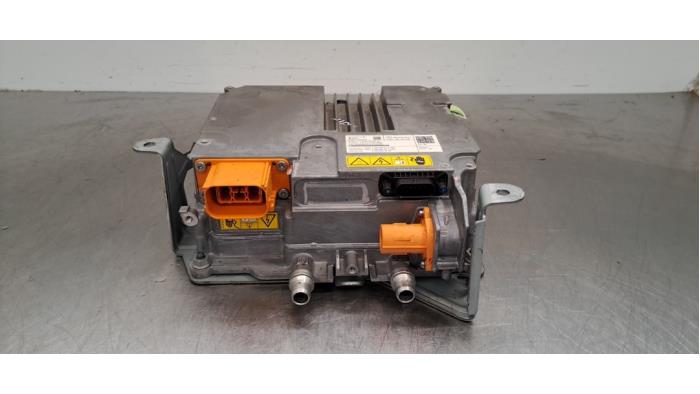 Convertisseur Mercedes EQC
