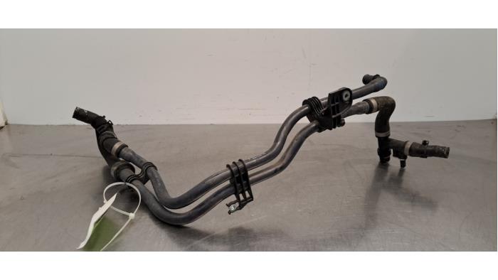 Tuyau radiateur Porsche Taycan
