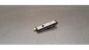 Gebruikte Antenne Versterker Mercedes EQC (N293) 400 4-Matic Prijs € 42,35 Inclusief btw aangeboden door Autohandel Didier