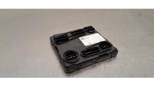 Gebruikte Module Bodycontrol Porsche Taycan Sport Turismo (Y1C) 79 kWh Prijs € 332,75 Inclusief btw aangeboden door Autohandel Didier