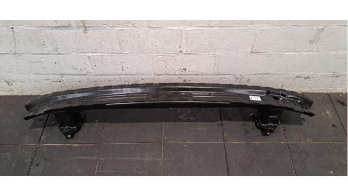 Bumperframe achter Mercedes EQC