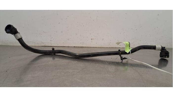 Tuyau radiateur Tesla Model Y