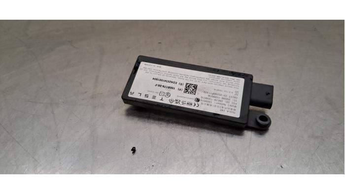 Antenne bluetooth Tesla Model Y