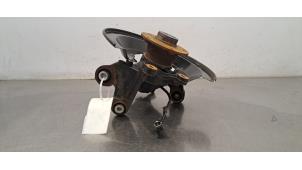 Gebruikte Fusee links-achter MG HS/EHS I (AS23) 1.5 EHS T-GDI Hybrid Prijs € 175,45 Inclusief btw aangeboden door Autohandel Didier