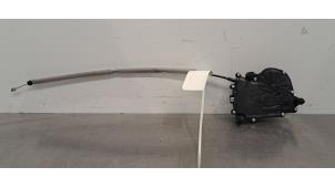 Gebruikte Sluithulpmotor achterklep BMW X3 (G01) xDrive 20d 2.0 TwinPower Turbo 16V Prijs € 66,55 Inclusief btw aangeboden door Autohandel Didier