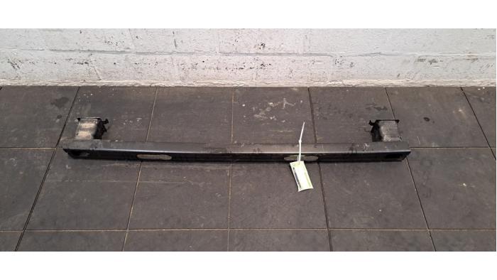 Bumperframe achter Mercedes Vito