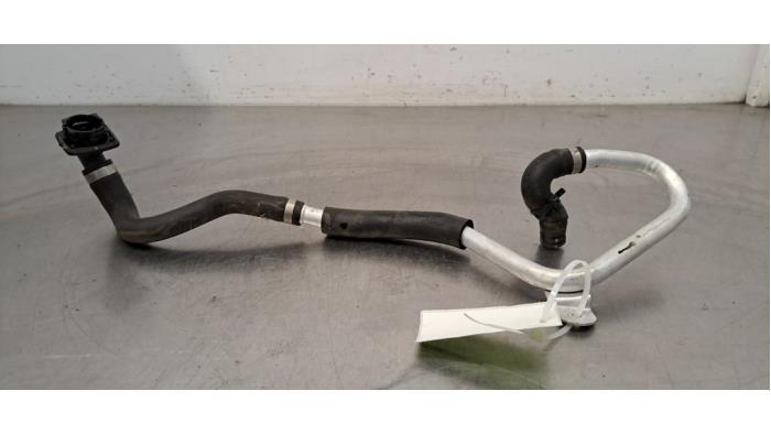 Tuyau radiateur Mercedes EQC