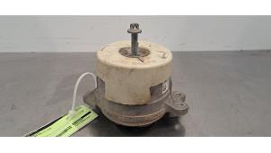 Gebruikte Motorrubber Mercedes EQA (N243) 250 67 kWh Prijs € 48,40 Inclusief btw aangeboden door Autohandel Didier