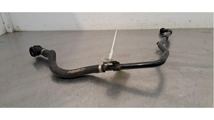 Tuyau radiateur Mercedes EQA Tuyau radiateur Mercedes EQA