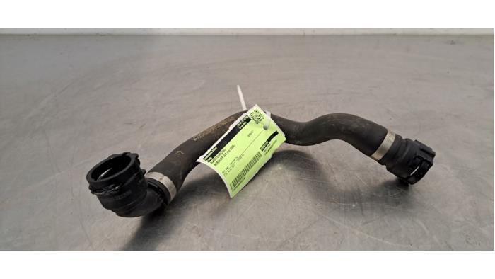 Tuyau radiateur Mercedes EQA Tuyau radiateur Mercedes EQA