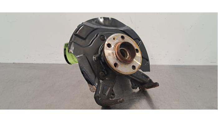 Fusee rechts-voor Volkswagen Polo