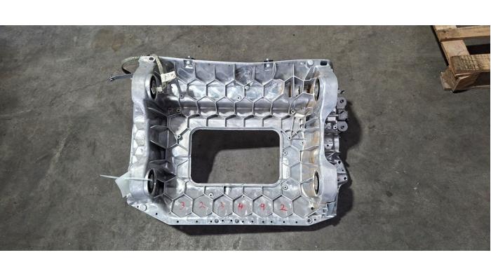 Subframe Mercedes EQA