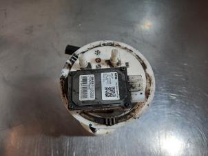 Tank element Pomp van een Hyundai Tucson (TL) 2.0 CRDi 16V High Power 4WD 2018