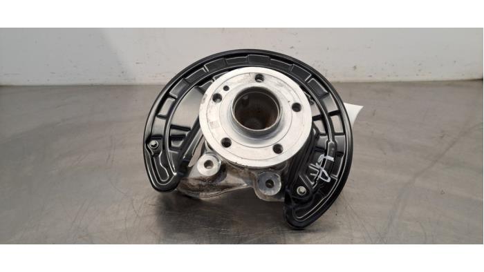 Fusee links-achter Mercedes EQA