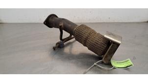 Gebruikte Uitlaat voorpijp Volvo XC60 II (UZ) 2.0 T8 16V Hybrid AWD Prijs € 30,25 Inclusief btw aangeboden door Autohandel Didier