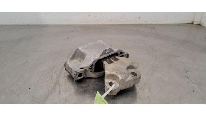 Motorsteun Volkswagen Crafter