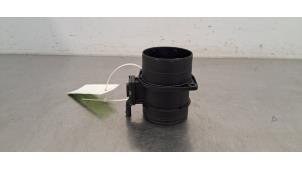 Gebruikte Luchtmassameter Audi A3 Sportback (8YA) 2.0 30 TDI 16V Prijs € 36,30 Inclusief btw aangeboden door Autohandel Didier