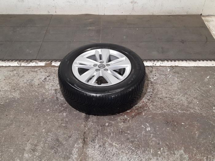 Llanta y neumático de invierno Opel Grandland X