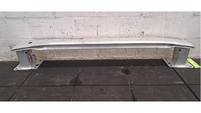 Bumperframe achter Toyota Pro-Ace