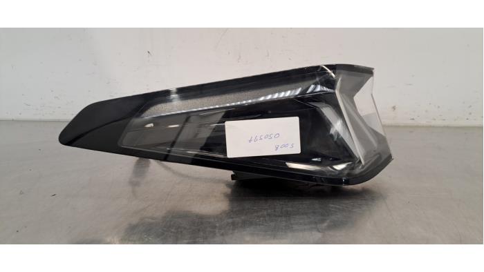 Luz trasera izquierda Peugeot 5008