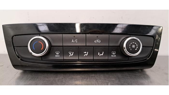 Panou de control al climatizării Opel Corsa